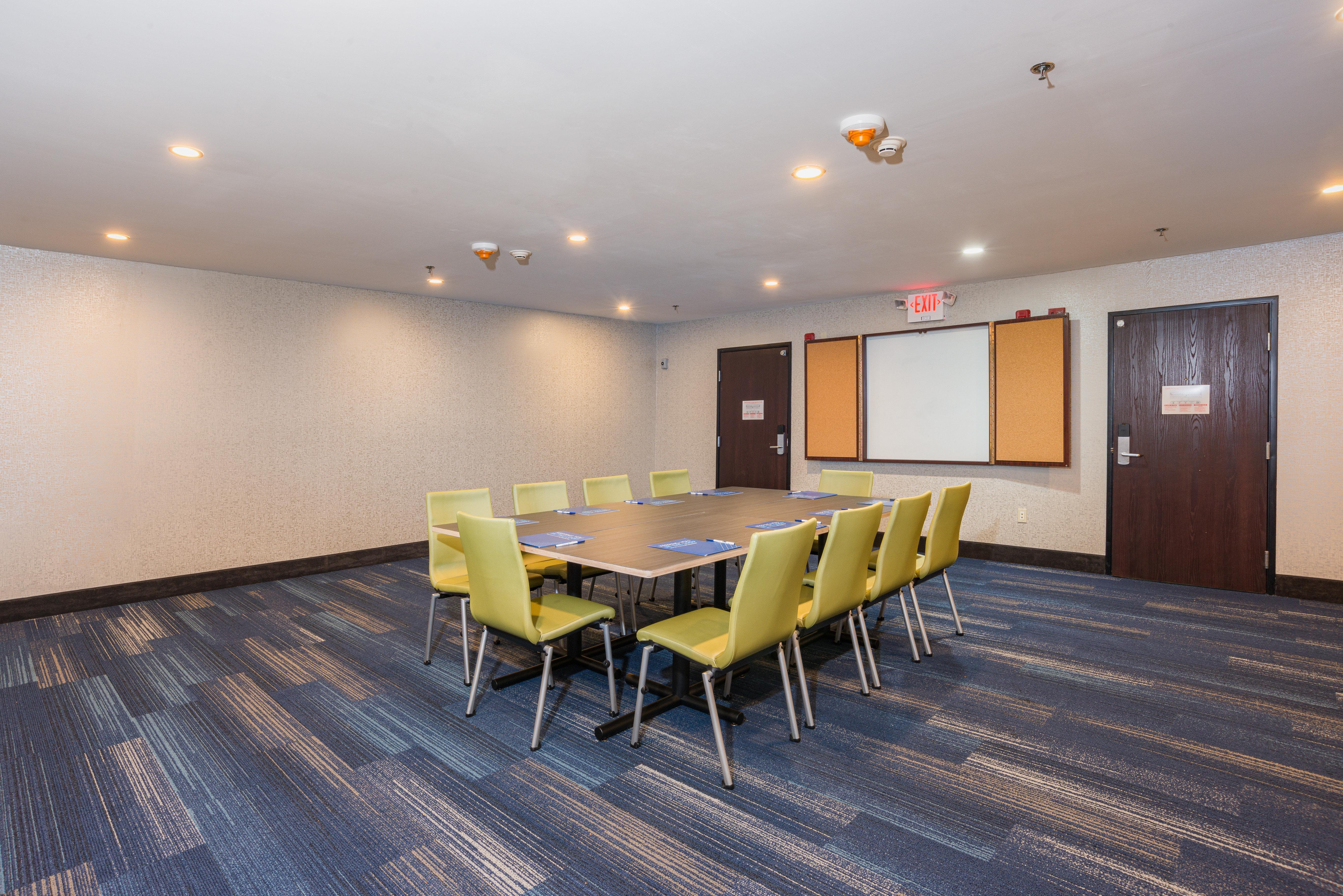 Holiday Inn Express Hotel & Suites Swansea By Ihg Luaran gambar